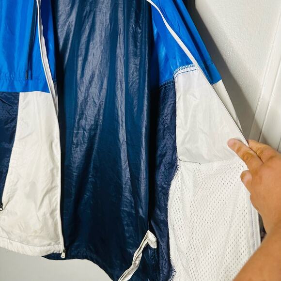 Under Armour Mens Sportstyle Windbreaker Running Lightweight Zip Up Jacket SizeL - Picture 5 of 10